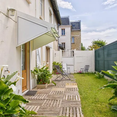 Maison De Familiale Pres Des Commerces Et A Franceville - Fr-1-788-10 Prázdninový dům