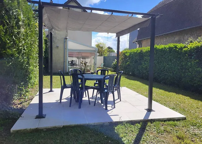 Дом отдыха Maison De Familiale Pres Des Commerces Et A Franceville - Fr-1-788-10 Мервиль-Франсвиль