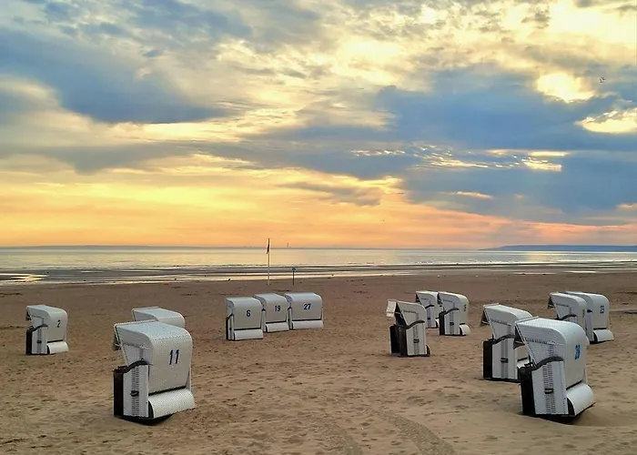 Дом отдыха Maison De Familiale Pres Des Commerces Et A Franceville - Fr-1-788-10 *